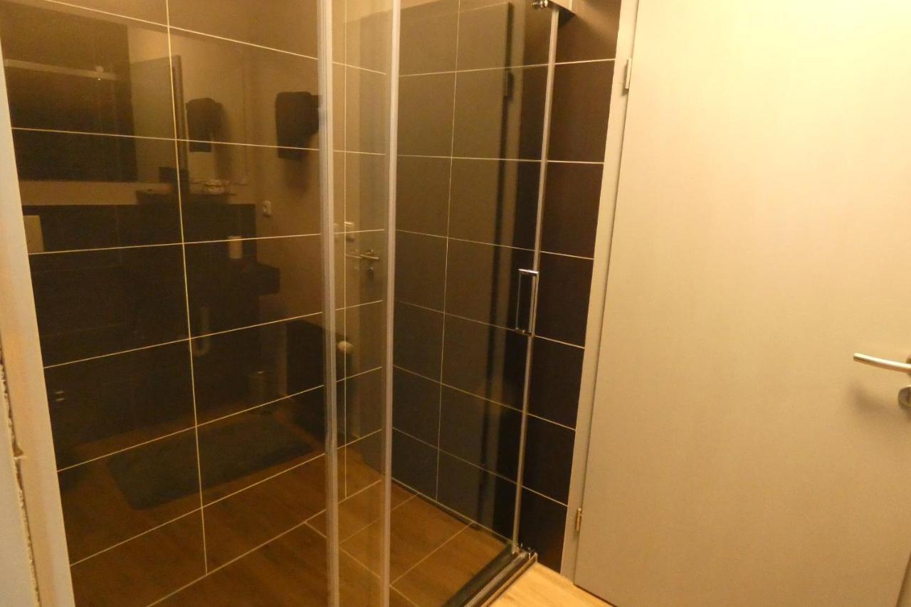 Dachterrasse Apartment ชวานดอร์ฟ อิน บาเยิร์น ภายนอก รูปภาพ